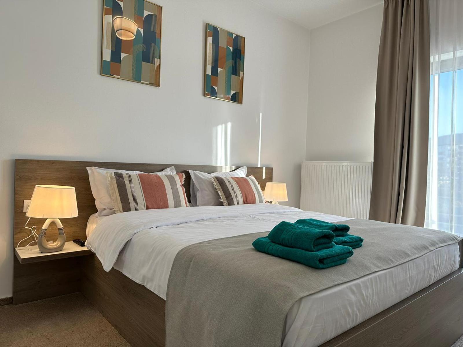 Luxury Glam Apartments & Studios Near Coresi Mall Braşov Exteriör bild
